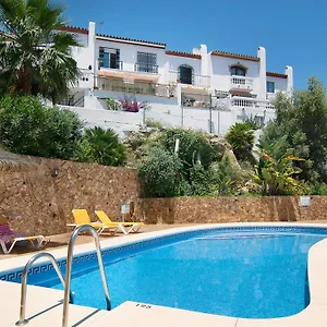 casa-mandy.hotelsinnerja.org/